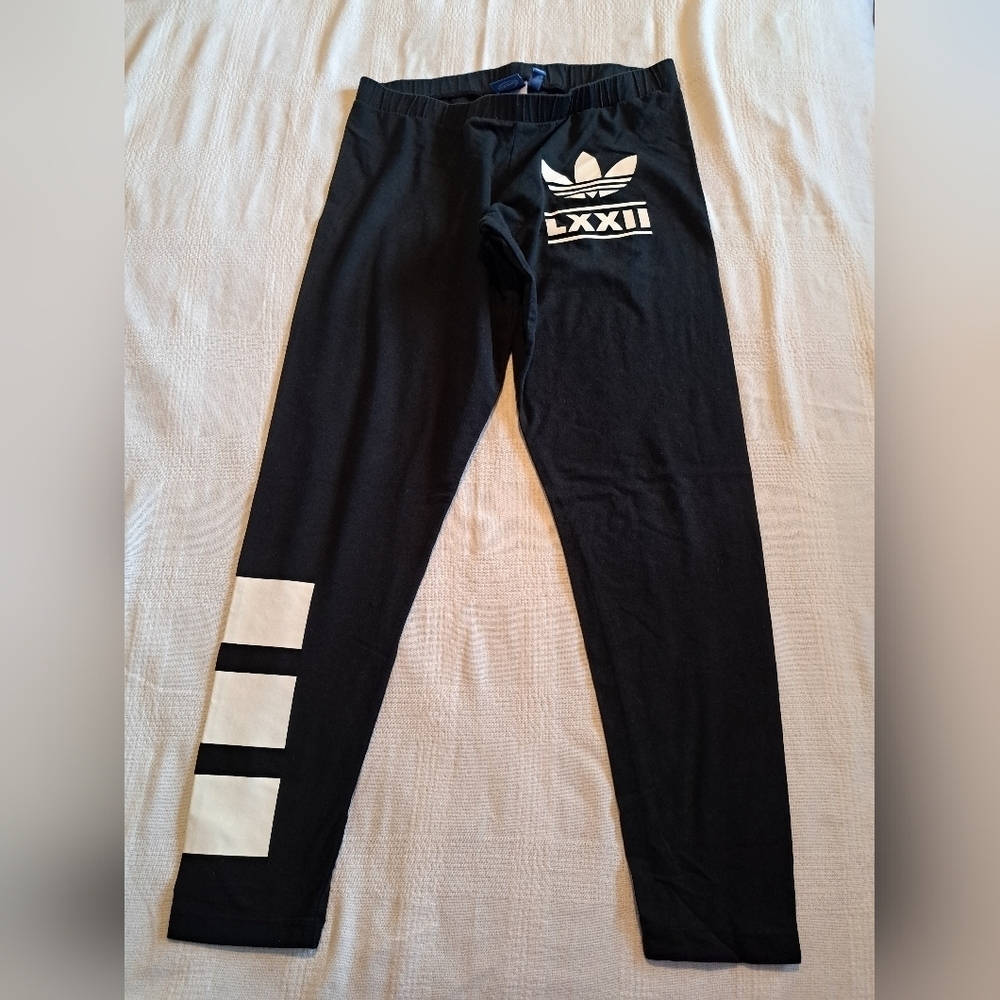 Adidas women's cropped size large black logo leggings VGUC